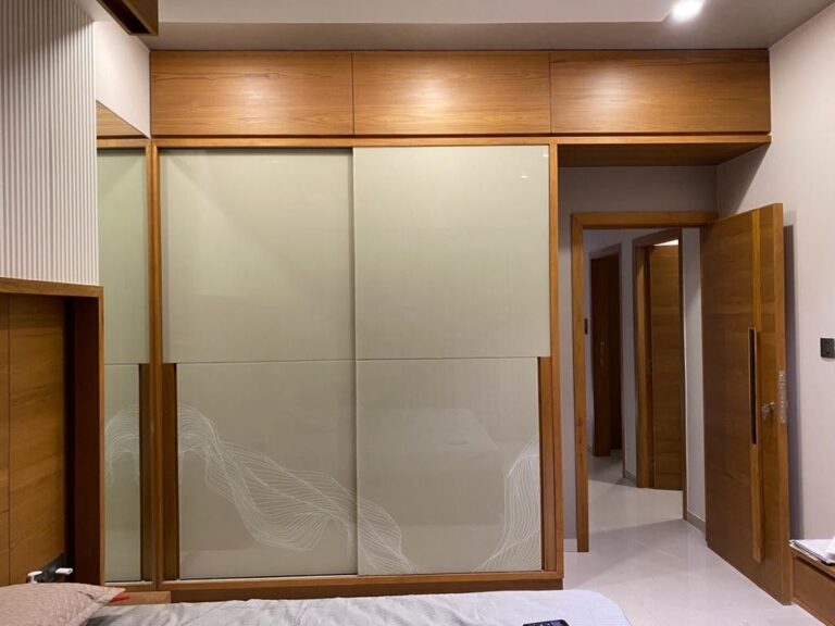 bedroom wardrobe interior
